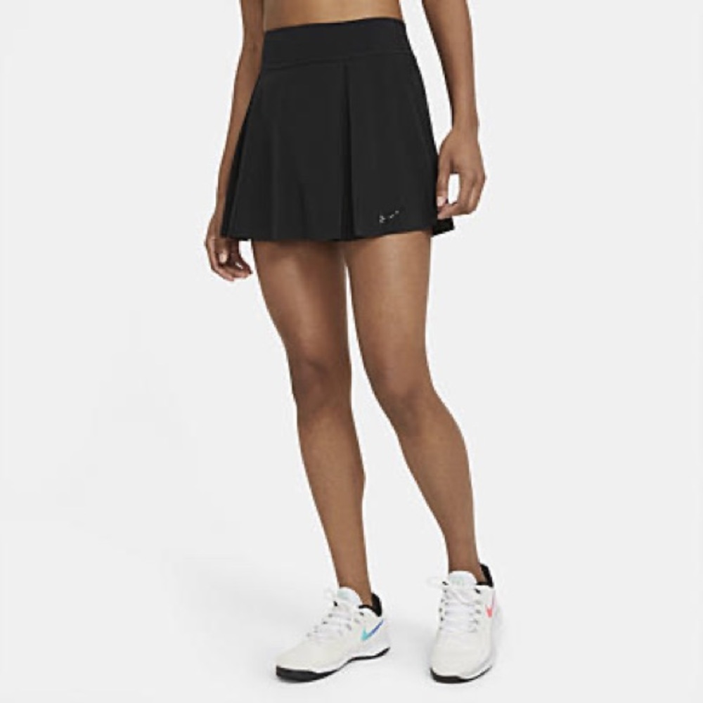 SOLD ON DEPOP - Nike Club Skirt - Women's Regular Skirt -Black -Size M (8–10)